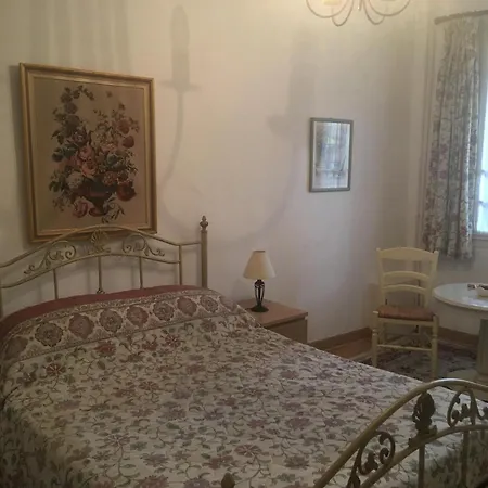 Poppys D'hotes Bed & Breakfast 3*